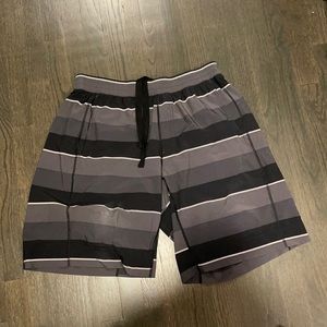Lululemon shorts size large
